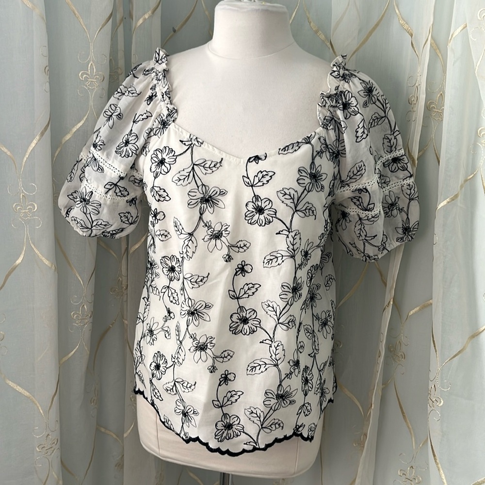 Solitaire Embroidered Blouse